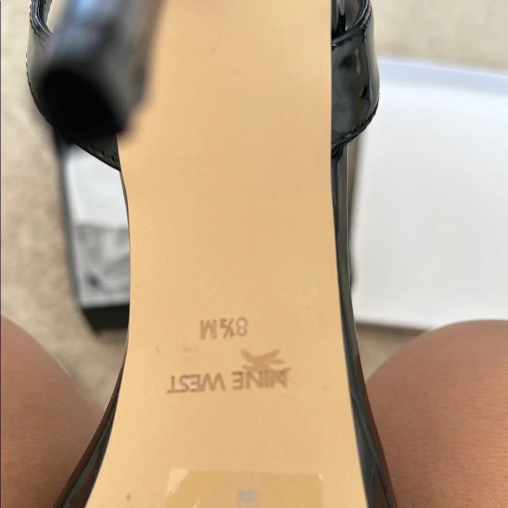 Zadie3 Women's Black Heels - Picture 3 of 3